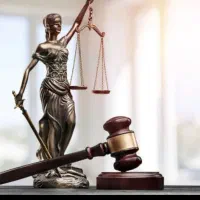 وکیل پایه یک دادگستری