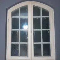 شرایط خاص در پنجره توری شیشه