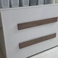ویترین شیشه ای ام دی اف