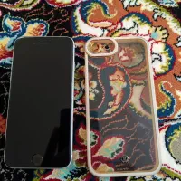 iphone se(2020)|موبایل|قروه, |دیوار