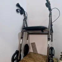 واکر صندلی دار چرخ دار تاشو