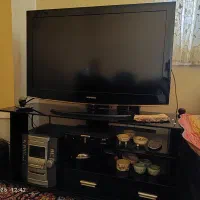 تلویزیون سامسونگ ومیز تلویزیون و|تلویزیون و پروژکتور|اصفهان, کوی شهید کشوری|دیوار