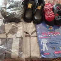 لباس و کفش کار ایمنی صنعتی