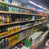 استخدام همکار جوان سوپرمارکت، اسکان و تغذیه کامل|استخدام خدمات فروشگاه و رستوران|تهران, ده‌ونک|دیوار