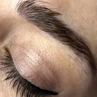 لیفت و لمینت مژه و ابرو با مواد اصل ایتالیایی|خدمات آرایشگری و زیبایی|اصفهان, باغ گلها|دیوار