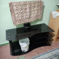 زیر تلوزیونی تمیز