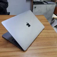 Apple MacBook pro 2019 لپ تاپ استوک اپل گرافیک4گیگ