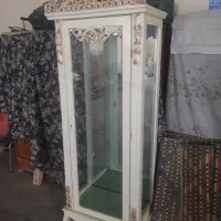 ویترین شیشه ای