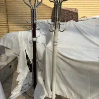 چوب لباسی زرشکی