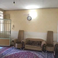 یک حیاط دربست 50 متری یکخواب اجاره داده میشود