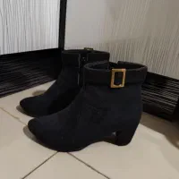 کفش نیم بوت