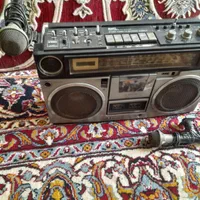 رادیو ضبط ژاپنی قدیمی