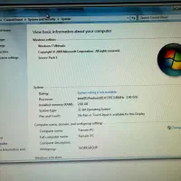 یک دستگاه کامپیوتر