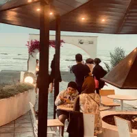 استخدام نیرو خانم برای هاست سالن شمال|استخدام خدمات فروشگاه و رستوران|چالوس, |دیوار