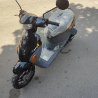 پاکشتی سوزوکی لتس 4