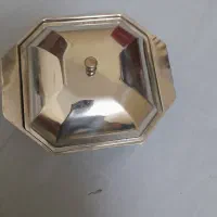 یک عدد قندان   یک قوری و یک جام زیر شیر سماور
