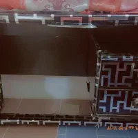 میز تحریر و ویترین