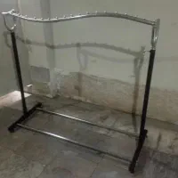 رگال لباس، فلزی