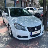 سوزوکی کیزاشی اتوماتیک، مدل ۲۰۱۲