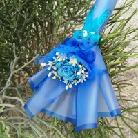 تک شاخه به رنگ آبی