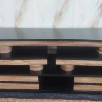 زیرتلویزون سالم وتمیز