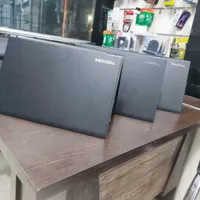 لپتاپ toshiba R50 نسل ۶ رم8 هارد 500 گارانتی دار|رایانه همراه|قم, صفائیه|دیوار