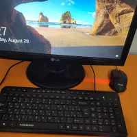 کامپیوتر همراه با وسایل