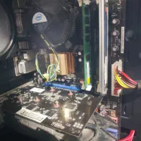 کیس DDR2 + مانیتور ۲۰ اینچ سامسونگ