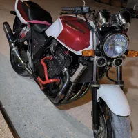 cb 1000
