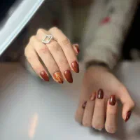 ترمیم و کاشت ناخن