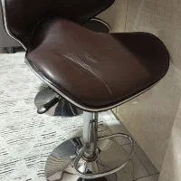 صندلی جک دار اپن و میز جزیره