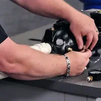 لوله کشی و تعمیر پمپ آب