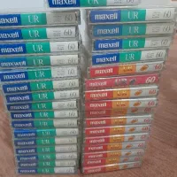 نوار کاست maxell سبز وقرمز
