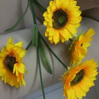 گل مصنوعی در حد نو