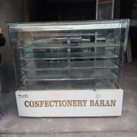 ویترین و یخچال قنادی