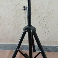 سه پایه مناسب سرمانکن و رینگ لایت