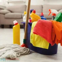 خانم برای نظافت