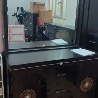 تختخواب دو نفره بهمراه میز توالت و پا تختی|تخت و سرویس خواب|رامهرمز, |دیوار