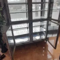 یخچال مرغ فروشی تمیز سالم