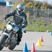 آموزش خصوصی موتور سیکلت مبتدی تا حرفه‌ای