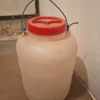 سطل و دبه بزرگ