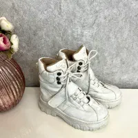 بوت، کتونی و صندل و کیف