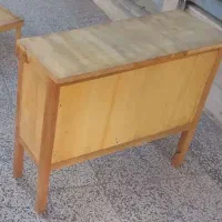 میز چوبی کوچک