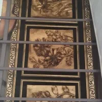 تابلو طلایی بزرگ