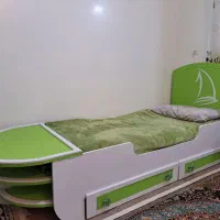 تخت خواب جوان وکمدوبوفه