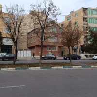 ۹۰ متری بر گذرنامه