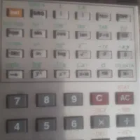 ماشین حساب برند CASIO درحد نو خیلی کار نکرده