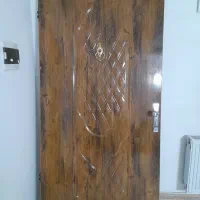 ورودی درب آپارتمان