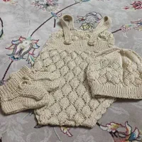 یک عدد لباس کاموایی و ابریشم