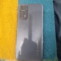 گوشی در حد بدون ایراد  رم ۸ هست